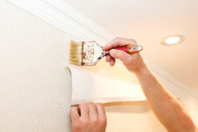 Pose de papier peint à la Chapelle-Palluau — revêtements muraux et toiles de verre